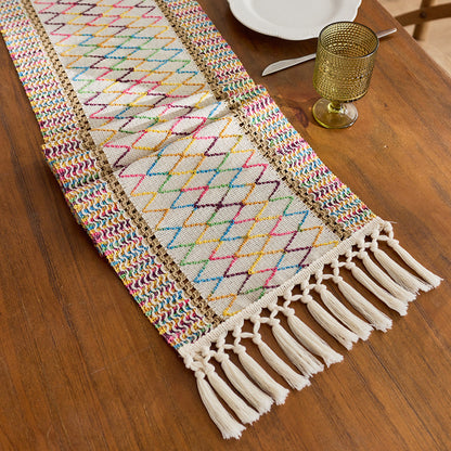 Aven Linen Table Runner