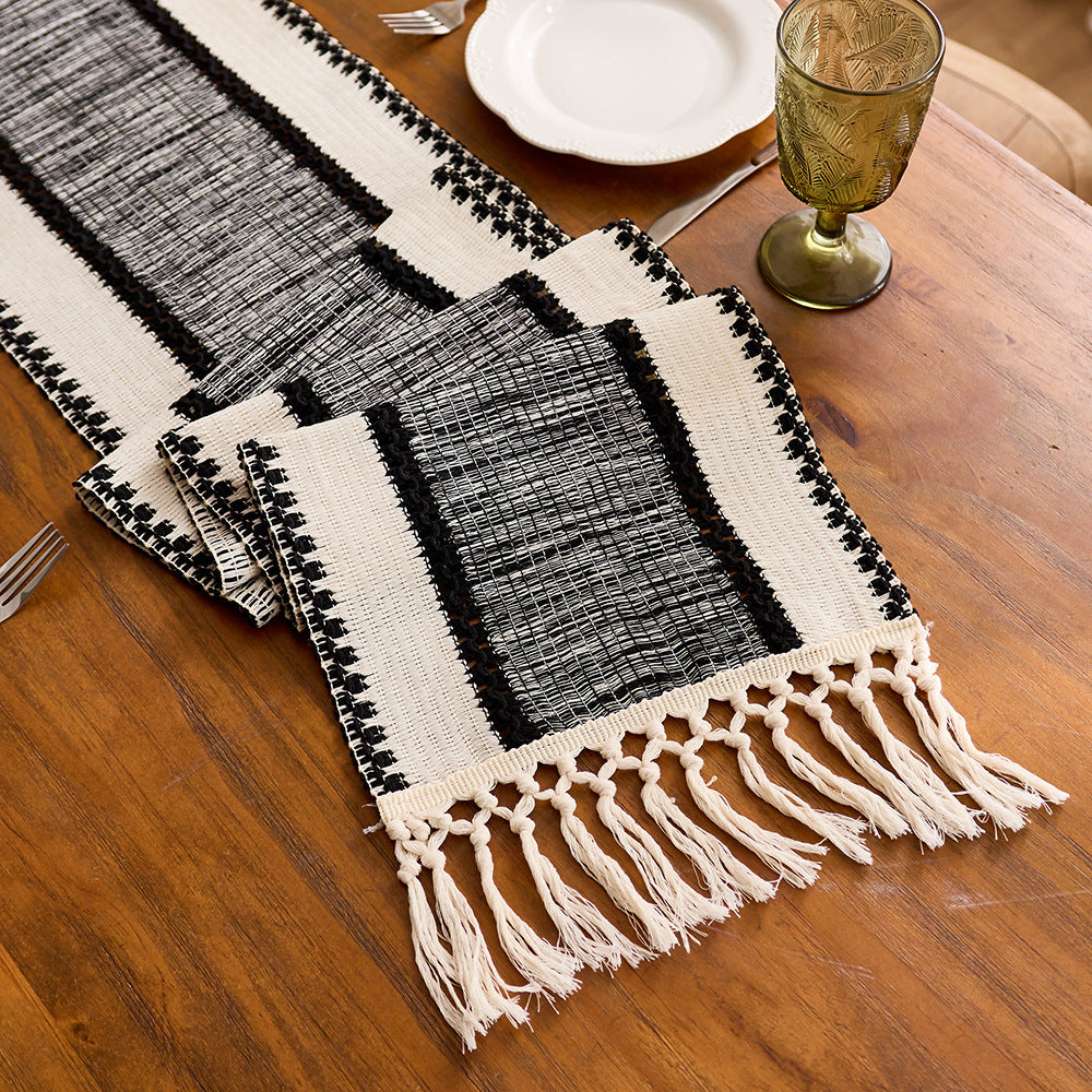Aven Linen Table Runner